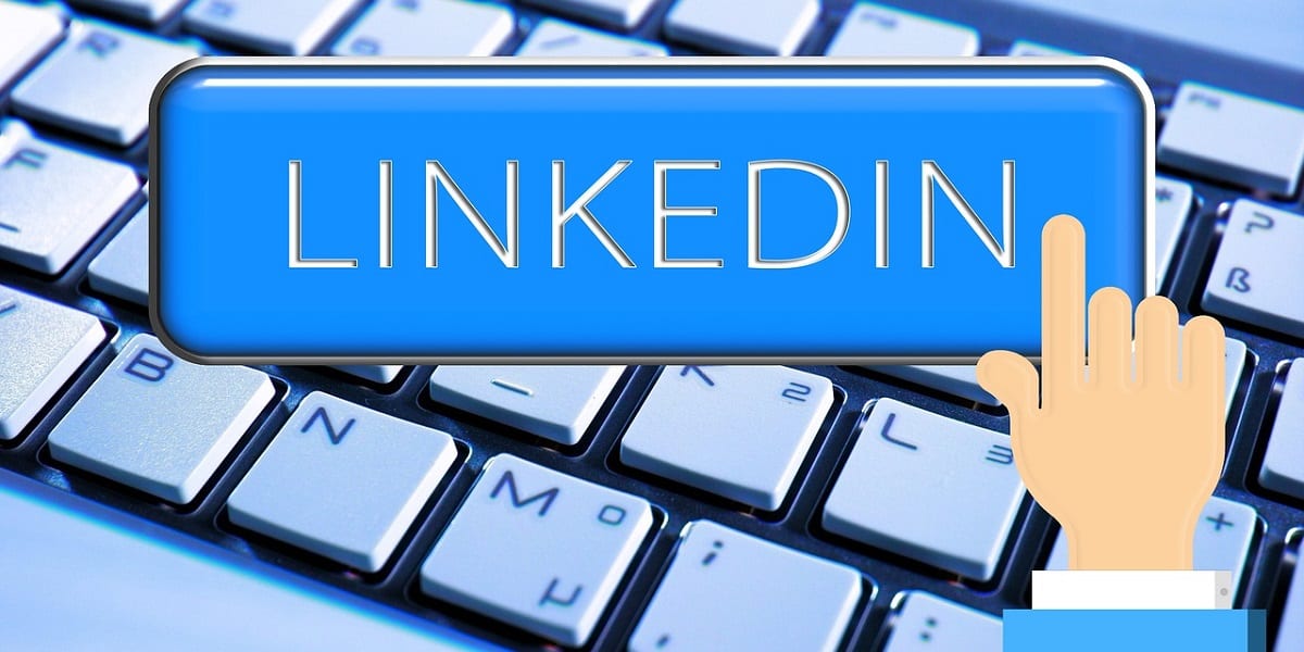 The Ultimate LinkedIn Tips to Bring Your Profile Up to Date